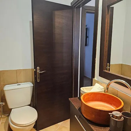 θαλλώ Thallo Apartamento *